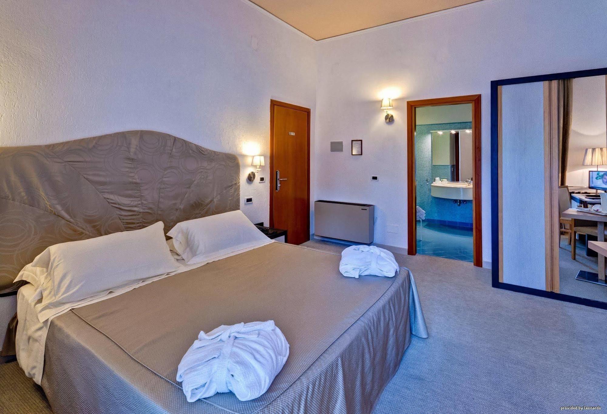 Hotel Regina Palace Terme Isquia Exterior foto